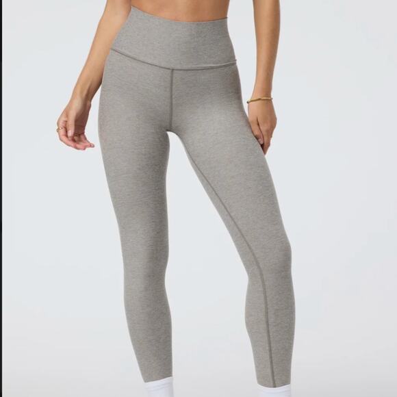 Vuori Clean Elevation Legging, 23" Inseam, Cobblestone Heather, Sz: Medium - Picture 1 of 10